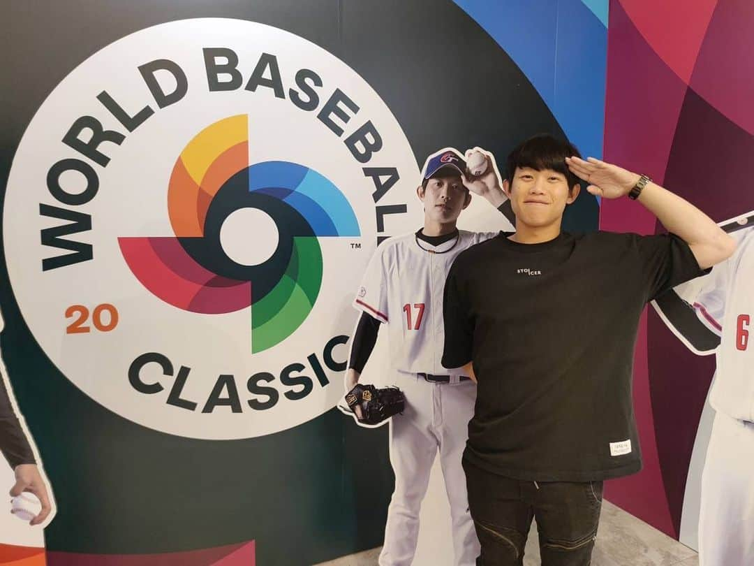 陳冠宇さんのインスタグラム写真 - (陳冠宇Instagram)「⚾ 趁著WBC英雄特展最後一天 來看看許多過往中華隊的歷史 非常有榮幸能夠成為其中的一員 並勾起我許多回憶！  感謝遠雄文教公益基金會 贊助WBC世界經典棒球賽 支持台灣棒球發展，支持中華隊！」3月26日 19時17分 - kuanyu1029