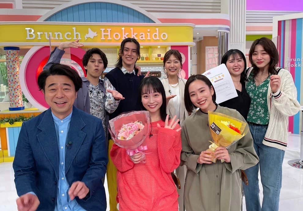 のインスタグラム：「. ⁡ ⁡ 番組でもお伝えしましたが、ブラキタを卒業しました！  ⁡ ⁡ 自由度の高いブラキタは非常に居心地が良かったです！ ブラキタメンバー最高！ブラキタスタッフ全員大好き！ ⁡ ⁡ ⁡ たくさんの思い出は、心の中にしまっておきます！ ⁡ ⁡ ⁡ ご覧になってくださったみなさま、 4年間、ありがとうございました！ ⁡ ⁡  yunaさんも、お疲れ様でした☺️✨  ⁡ #ブラキタ」