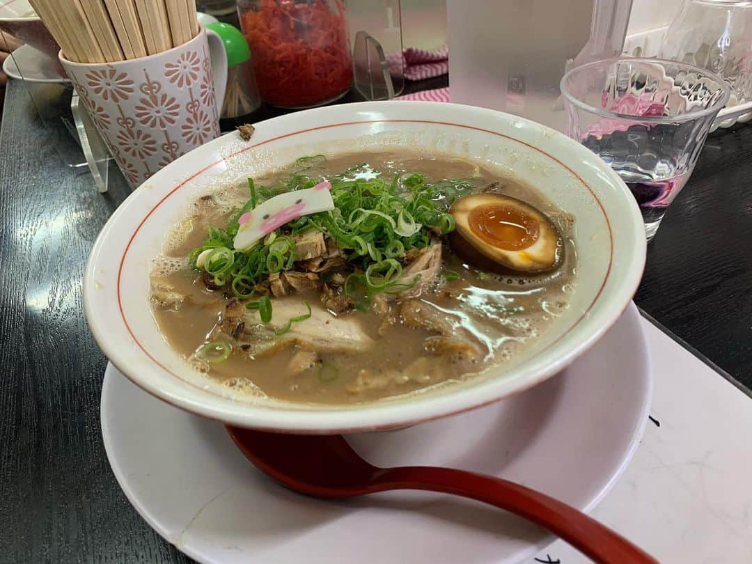 橋本市民球場さんのインスタグラム写真 - (橋本市民球場Instagram)「最近のラーメン🍜 お納めください☺️☺️☺️  1  #丈六 中華そば 2 #丈六 おやすみラーメン 3 #豚山　小ラーメン 4 #拉麺阿修羅 胡麻らーめん 5 #麺元素　中々 6 #丸高中華そば 中華そば 7 #しあわせのらーめんミゥ  　　　　　　とんこつラーメン 8 #まぜそばロマン　 　　　　期間限定ラーメン 9 #無鉄砲　とんこつラーメン」3月26日 19時50分 - rinjin.shimin