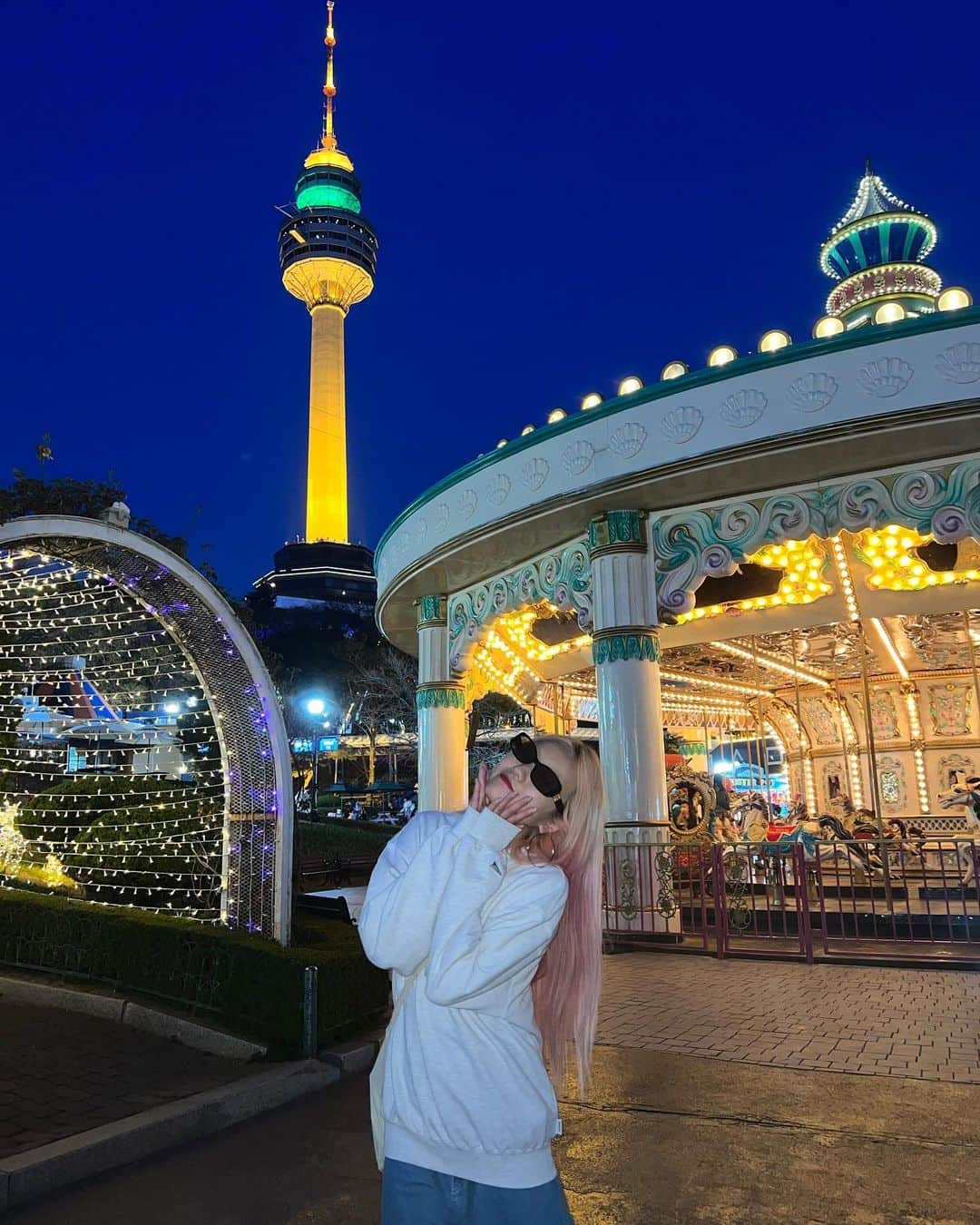 小林レイミのインスタグラム：「🎡🎢🎠🏰🫶🏻🤍」