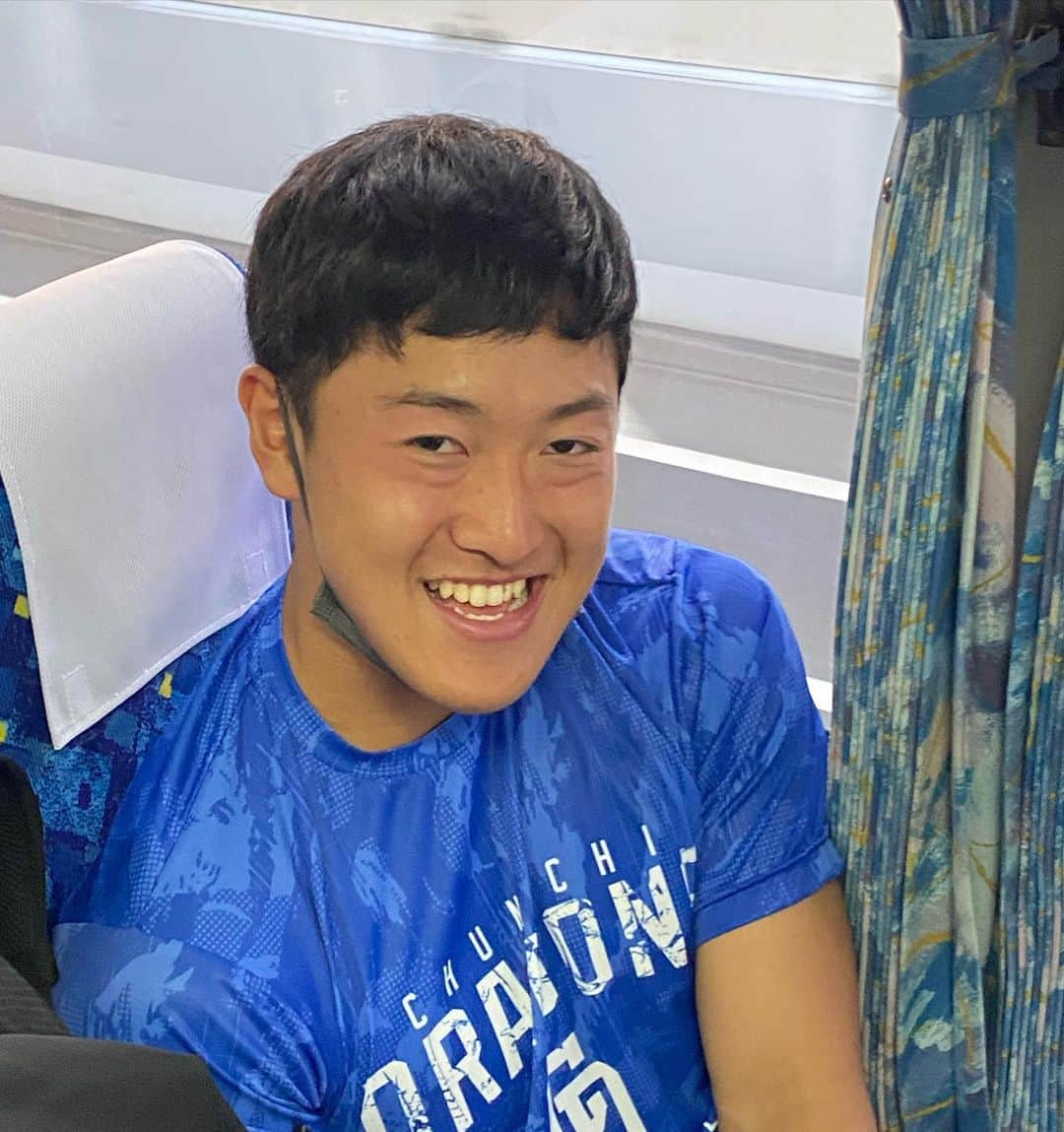 小田幸平のインスタグラム：「今日は阪神戦昨日に続いて中止☔️ 今日は新人の龍之介⚾️聖光学院〜中日ドラゴンズドラフト4位 1軍目指して頑張れ。 #中日#ドラゴンズ#山浅龍之介#阪神タイガース#ナゴヤ球場#中止#聖光学院#ドラフト4位」