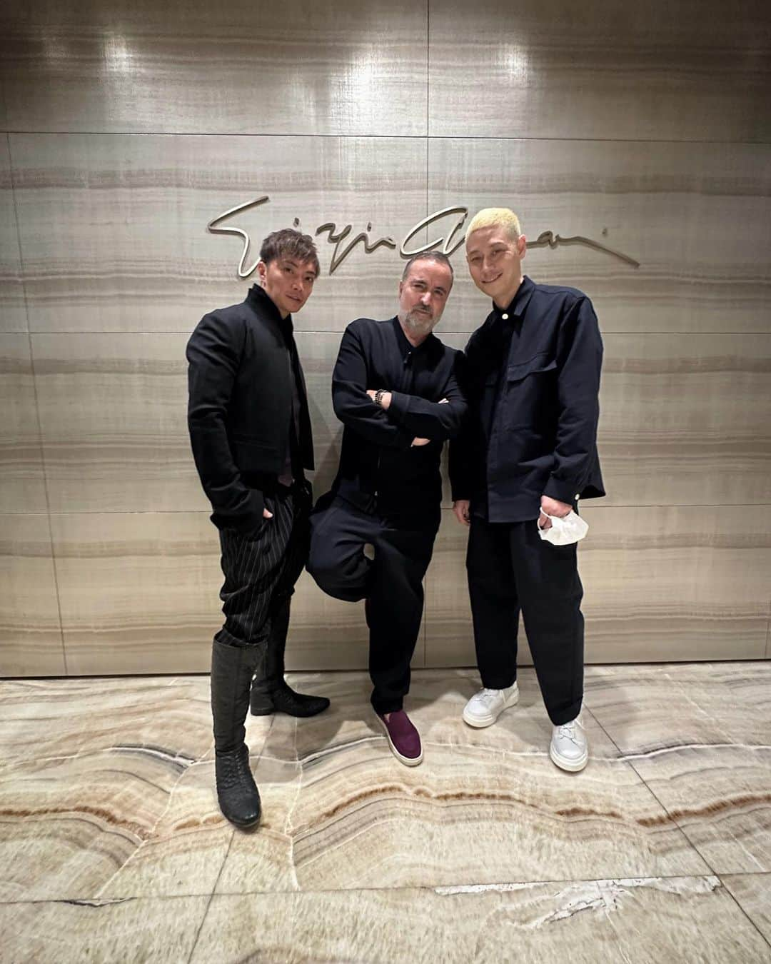 平宮博重のインスタグラム：「At GIORGIO ARMANI SHOW I’m so happy to see u again Mr @andr_perulli  @giorgioarmani」