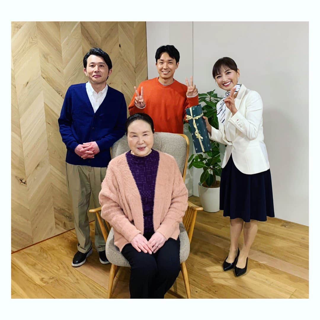 のインスタグラム：「日本公証人連合会のHPの VTRに出演しています。  https://www.koshonin.gr.jp/  皆さん、 任意後見契約ってご存知ですか？ 動画でわかりやすく説明しているので 良かったら観てください☺️ 老後に必要なこと。 (私もお仕事する前までは知りませんでした)  #大島蓉子　さん #西原誠吾　さん #渡辺裕太　さん  皆さんが本当の家族のようでした。 演じる方ってすごいですね。 私は案内役、ナレーションで 出演しています。 #任意後見契約  #任意後見契約書  #任意後見監督人  #任意後見人制度 #日本公証人連合会」