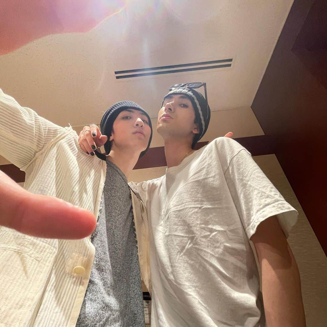 つよジャン（古川毅 & ジャン海渡）さんのインスタグラム写真 - (つよジャン（古川毅 & ジャン海渡）Instagram)「Personaありがとう！ これからもよろしく😎 #tsuyojean」3月26日 20時04分 - tsuyojean_official