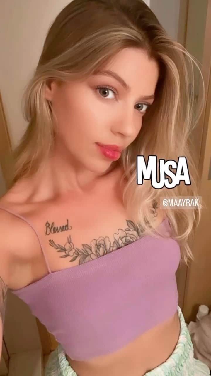 Taboo English®のインスタグラム：「Mayra is in Brazil 🇧🇷 we’re gonna keep following her because she always rocks a different look, all the time!  #braziliangirl #blondehair #universitystudent #greeneyes💚 #poutylips💋 #ブラジル　#」