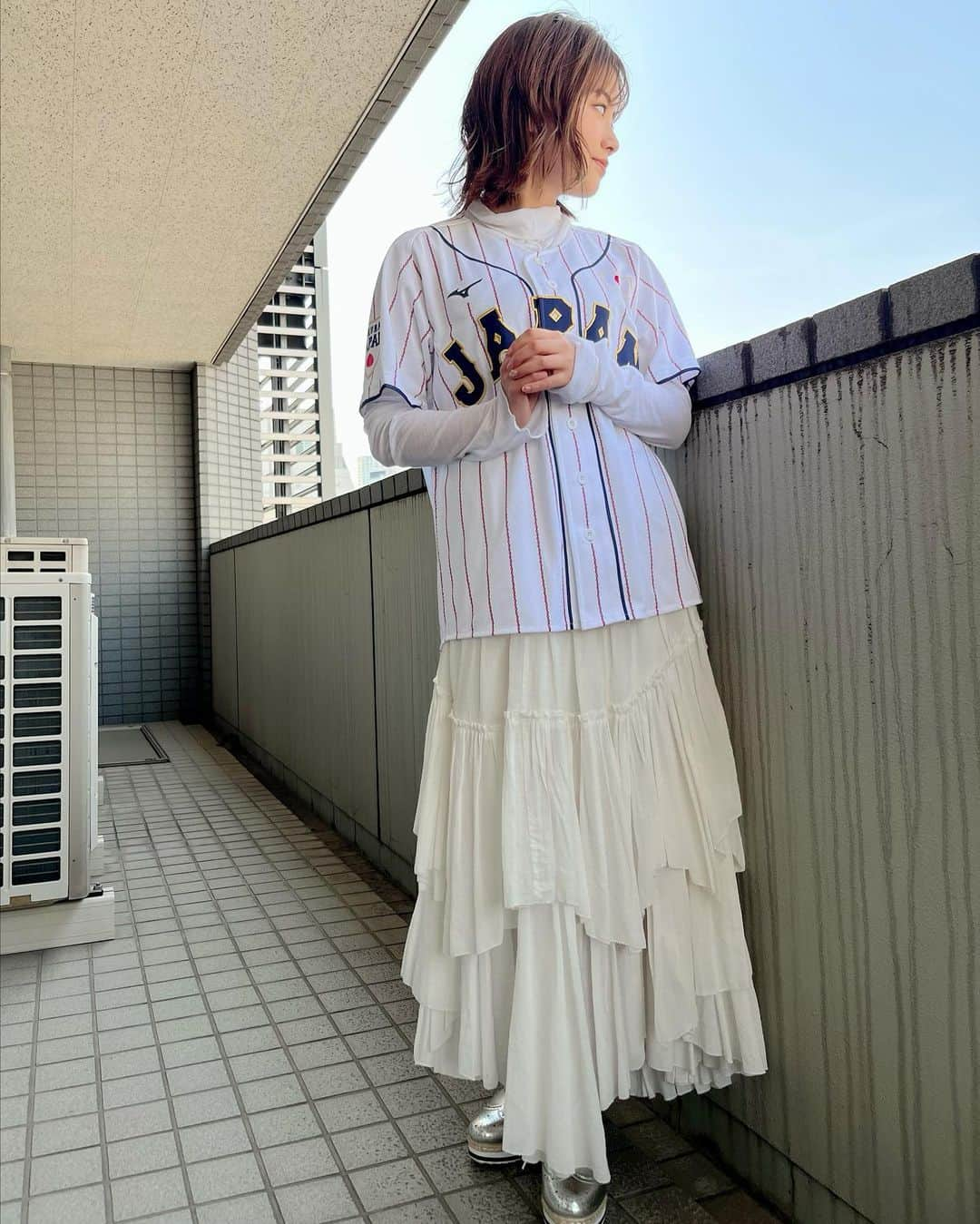 中川絵美里さんのインスタグラム写真 - (中川絵美里Instagram)「👚  primevideoでのユニフォームに合わせた着用衣装です。  それぞれタグ付けしています☺︎  #衣装」3月26日 16時07分 - emiri_nakagawa