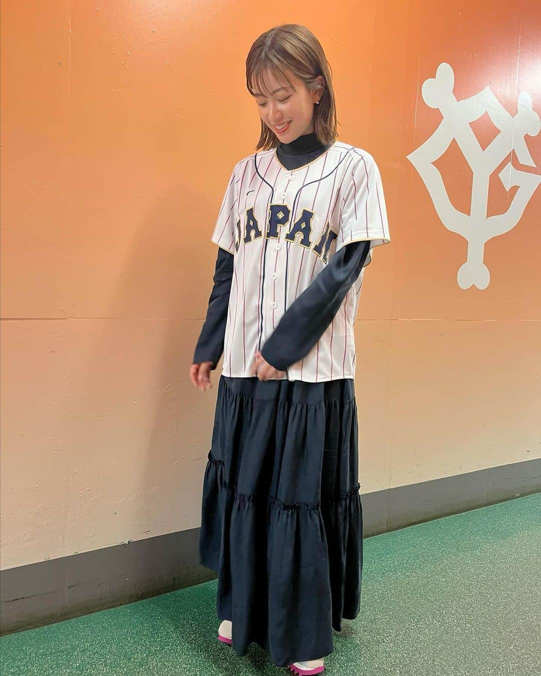 中川絵美里さんのインスタグラム写真 - (中川絵美里Instagram)「👚  primevideoでのユニフォームに合わせた着用衣装です。  それぞれタグ付けしています☺︎  #衣装」3月26日 16時07分 - emiri_nakagawa