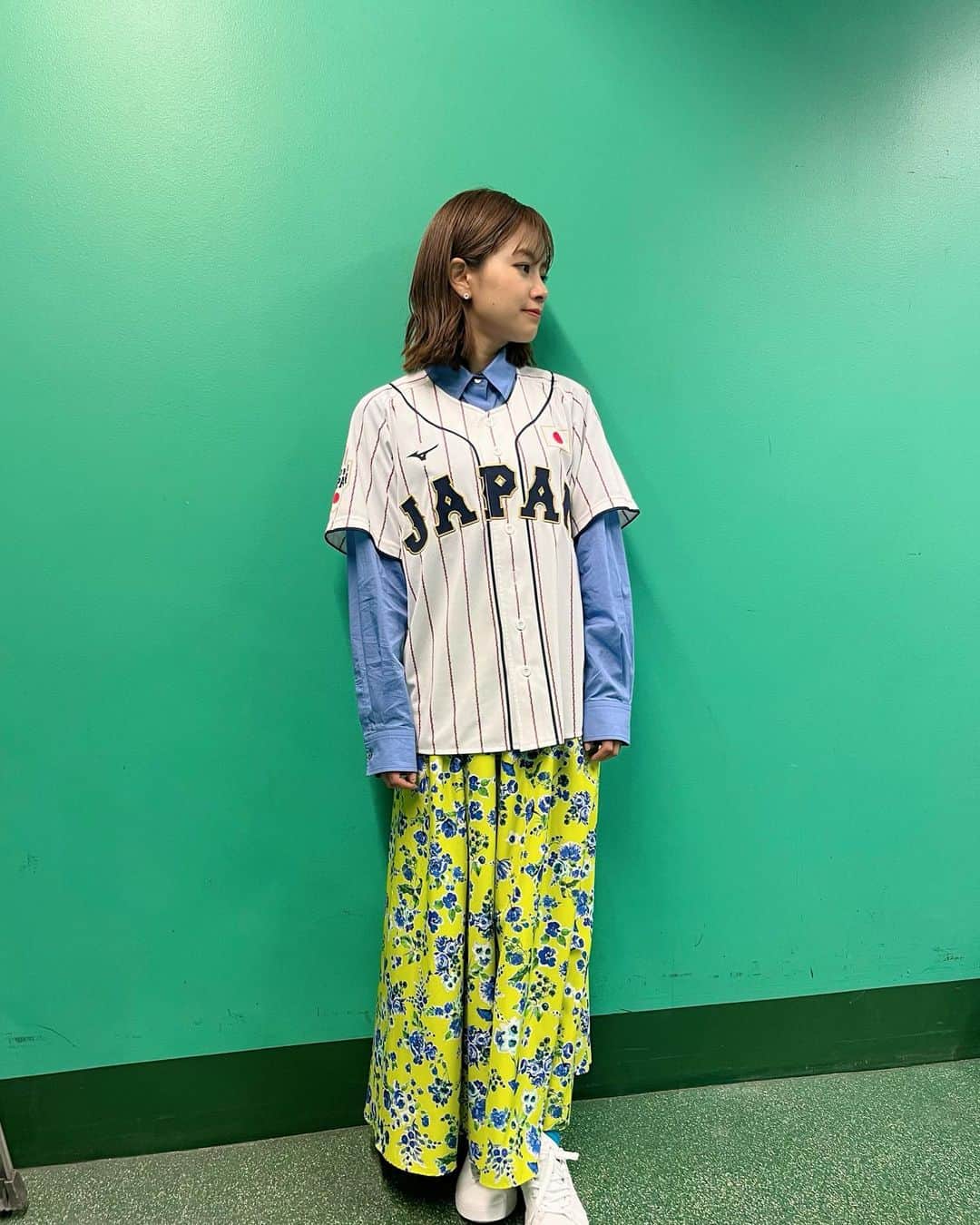 中川絵美里さんのインスタグラム写真 - (中川絵美里Instagram)「👚  primevideoでのユニフォームに合わせた着用衣装です。  それぞれタグ付けしています☺︎  #衣装」3月26日 16時07分 - emiri_nakagawa