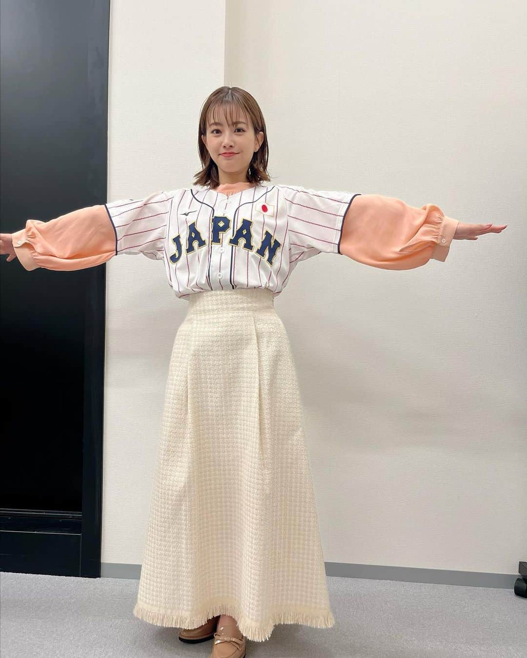 中川絵美里さんのインスタグラム写真 - (中川絵美里Instagram)「👚  primevideoでのユニフォームに合わせた着用衣装です。  それぞれタグ付けしています☺︎  #衣装」3月26日 16時07分 - emiri_nakagawa