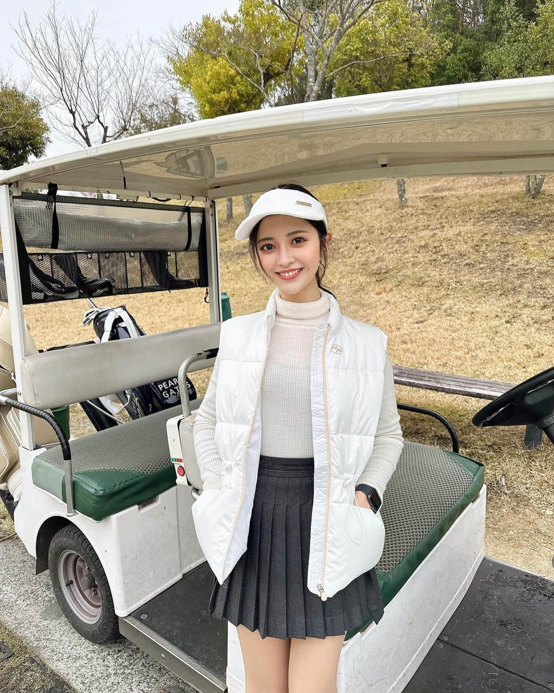 岸本沙季のインスタグラム：「良い気温になってきたけど花粉で涙止まらない🥹⛳️ちょっとだけどベスト更新！ ・ ・ ・ ・ ・  #ゴルフ#ゴルフ女子#ゴルフ女子コーデ#春ゴルフ#ゴルフウェア#ゴルフコーデ#ゴルフ初心者 #ゴルフグッズ#ゴルフクラブ #週末ゴルフ #キャロウェイ#callaway」