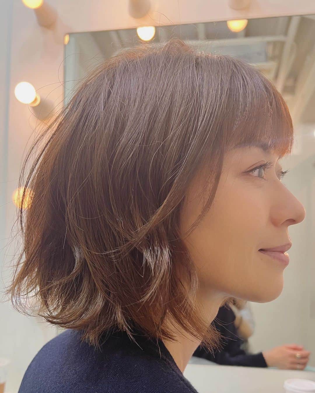 畑野ひろ子のインスタグラム：「昨日は、 @roraima.daikanyama へ。 だいぶ伸びてきました😆 髪の量が多い方なので、カット✂️で、少し軽さを出してもらいました。 軽くアイロンで動きをだしたり、もちろん結ぶ事もできるので、ヘアアレンジが広がってきて嬉しいです🥰」