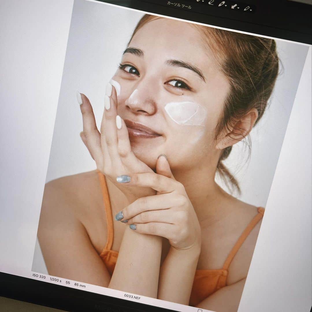 浪花ほのかのインスタグラム：「今月号のJellyはまさかの すっぴんでも登場しています🥰 チェック出来たかな〜？❣️❣️」