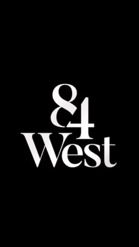 ネネ・リークスのインスタグラム：「LONDON UK  Thank you 84 West Lounge in London for all the love and hospitality! Y’all really know how to do it! The food was 🔥 @84westlondon #vibes  I can’t wait to do the Linnethia Lounge pop up in the UK.  If you have a space for the Linnethia Lounge to pop up in, send an email to booknene@gmail.com」