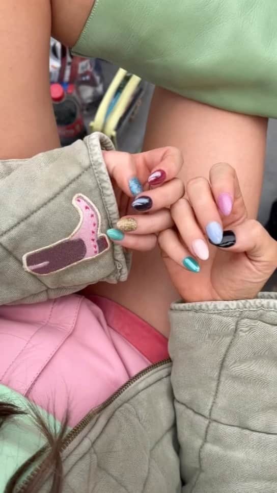 Amber Fillerup Clarkのインスタグラム：「VLOG OF YESTERDAY」