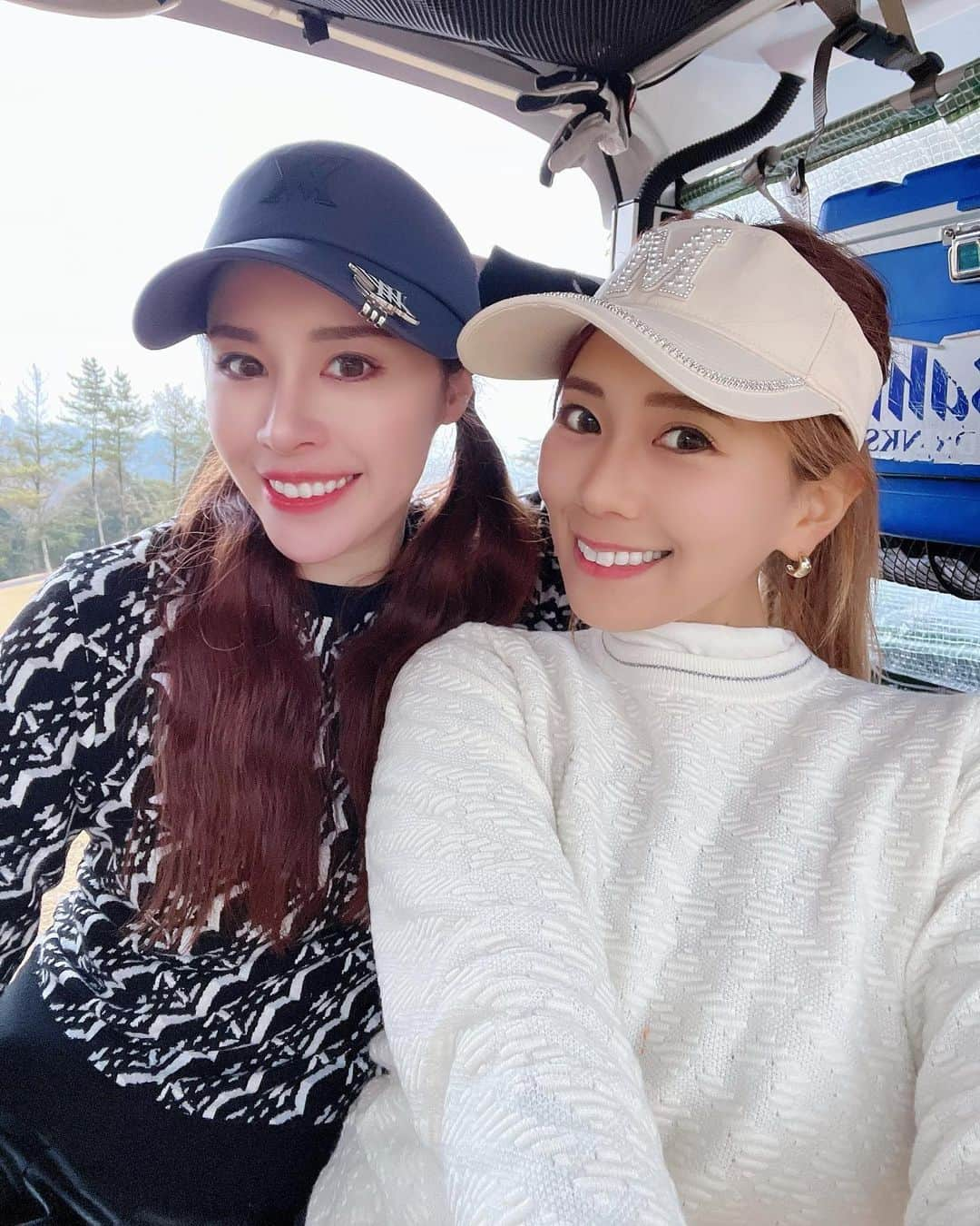 ミカさんのインスタグラム写真 - (ミカInstagram)「👯‍♀️ まあみちゃんとゴルフ旅行 2日間たのしかった🖤  来月も楽しみだねーん✈️🌺🌴  #ゴルフ旅行#女子会#ホカンス#ホカンス女子会#ホテル女子会#バスローブ#ゴルフ女子#バスローブ女子#ゴルフウェア#エクシブ六甲#エクシブ六甲サンクチュアリヴィラ#六甲#太平洋宝塚#雨ゴルフ#ホテル朝食#兵庫ホテル#ゴルフ旅#golftrip#golfgirl#anewgolf」3月26日 20時12分 - mikaa1116