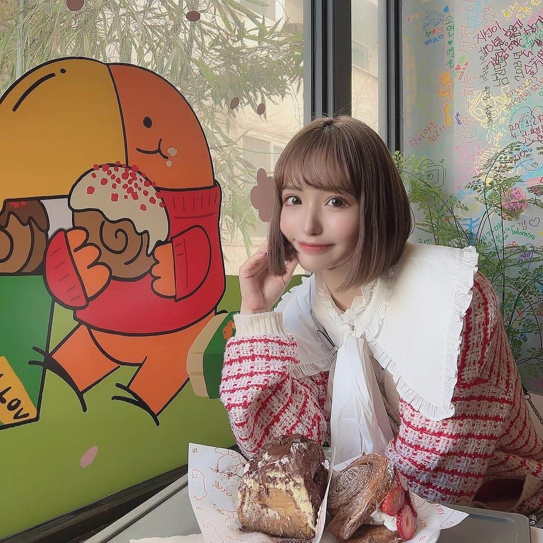 のインスタグラム：「. 行きたかったカフェ☕️🍃 🌈『SOUL ANGMUSAE』 . . #韓国 #カフェ巡り」
