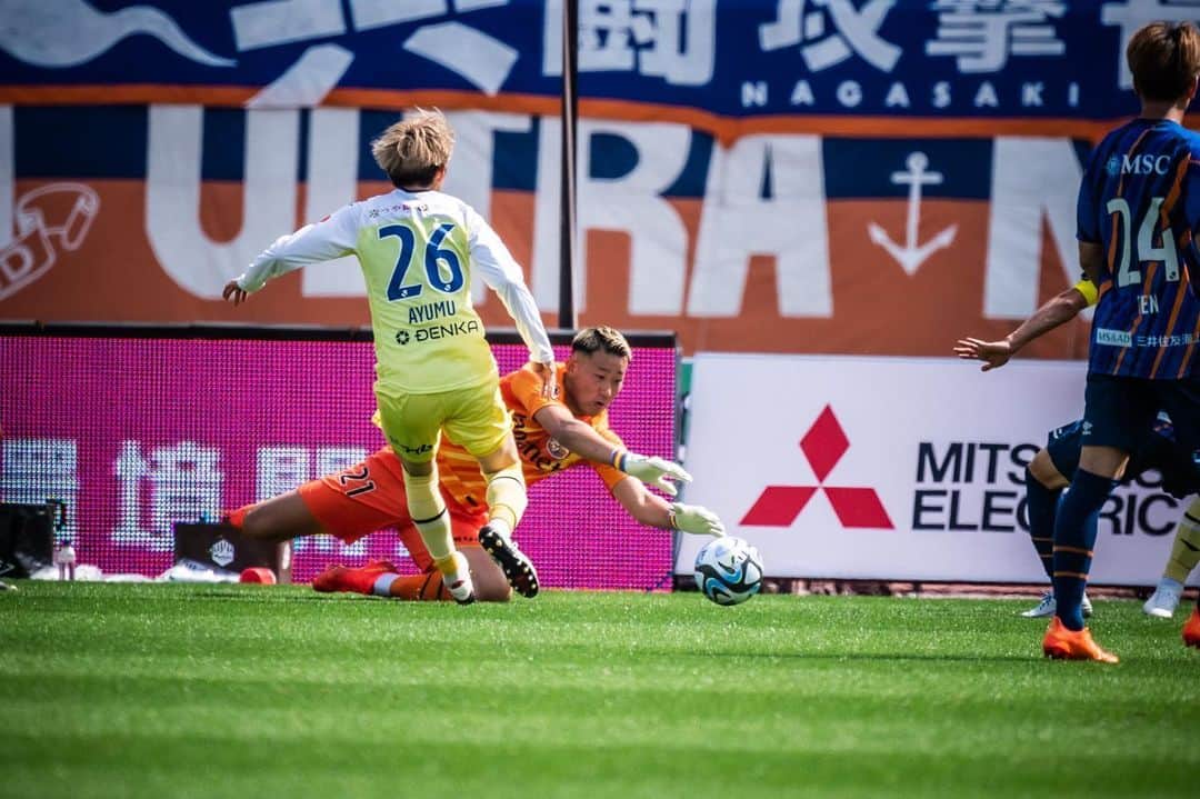 のインスタグラム：「さぁまだまだこれからです🔥 次も勝つよ‼︎ 最高の応援ありがとうございました‼︎ 次の仙台戦もよろしくお願いします‼︎ @vvarennagasaki_official  #vファーレン長崎」