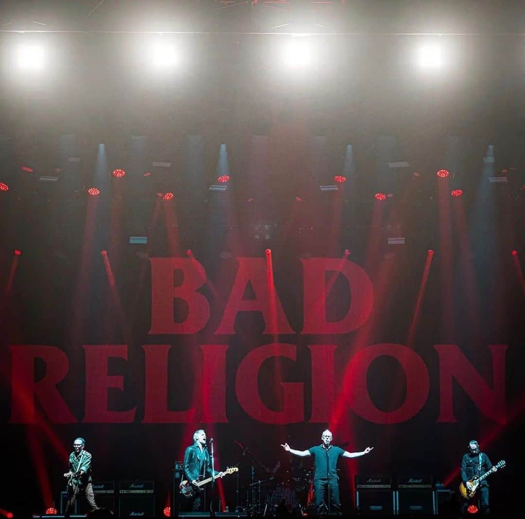 Bad Religionのインスタグラム：「Arigatō Japan! Thank you to all the fans and bands @punkspring_fes 💌 All photos 📷 @mrtsurt」