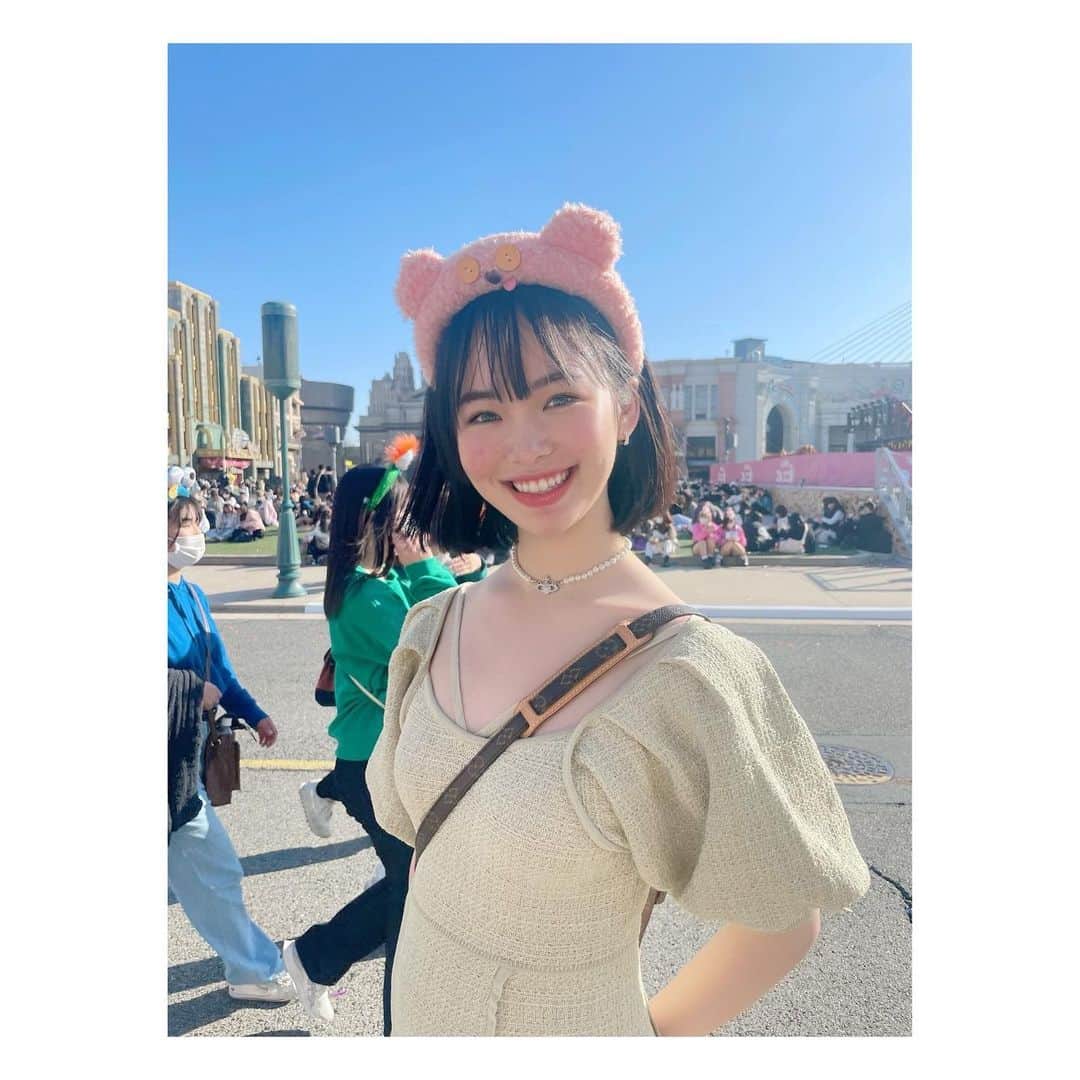 大友樹乃のインスタグラム：「初ユニバ楽しかった🧸🌸 みんなはなんの乗り物がすきー？」