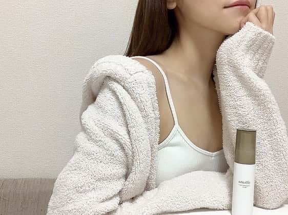 長谷川ゆうのインスタグラム：「. . 花粉で肌がゆらぐ季節だね  今月の楽天raxyはsitranaとのコラボ♡  内容が充実し過ぎててビックリです  ・シカリペアクリーム ・シアリペアナイトスリーピングマスク ・シカプロテクトミスト ・シカプロテクトUVプライマー  シカ系のスキンケアは普段から良く使うので 花粉で肌が揺らぐ今の季節は嬉しい  ▼楽天rayx サブスクで毎月テーマに沿った商品が届くサービスです  PR @raxybeautybox_jp   #楽天raxy #rakutenbeautybox #immuno#スキンケア#楽天raxy公式アンバサダー #makeup #make #💄」