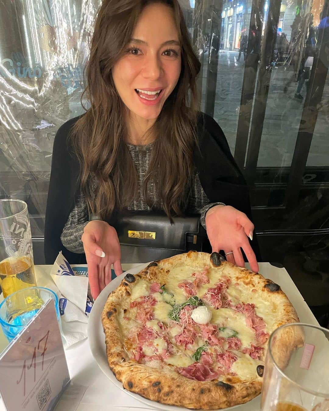 英里子さんのインスタグラム写真 - (英里子Instagram)「🇮🇹🍕🍝  #イタリア #italy #milan #ミラノ　#galleriavittorioemanuele」3月26日 21時29分 - ellie__erico