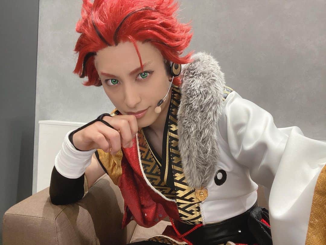 武子直輝のインスタグラム：「『あんさんぶるスターズ！THE STAGE』-Party Live- 全4ステージが終わりました。 応援して頂き誠に有難うございます。 こんなにも輝けたのは間違いなくお客様のお陰です。 素晴らしいステージを見せて下さり本当にありがとうございました。 楽しかった！！  また会おうぜ鬼龍紅郎！  写真まだまだ沢山あります。 後日に。  #あんステ」