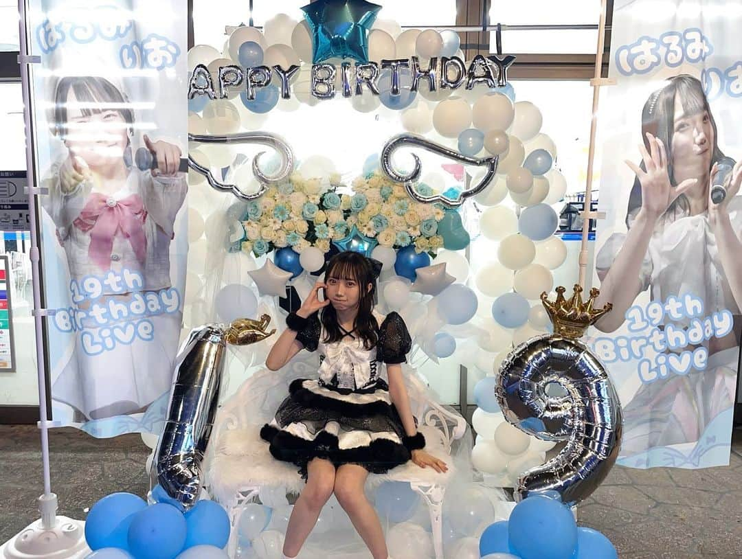 春海りおさんのインスタグラム写真 - (春海りおInstagram)「春海りお 19th BirthdayLive ありがとうございました🎂🖤」3月26日 22時19分 - rio_harumi