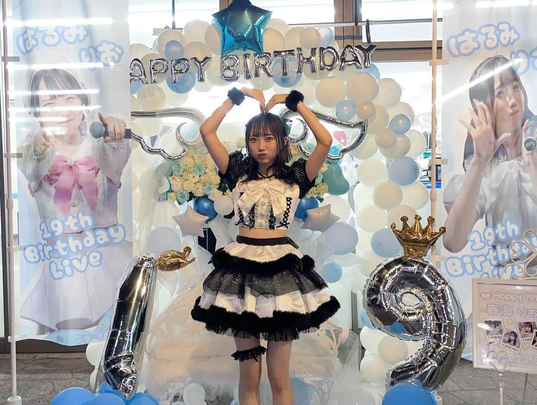 春海りおさんのインスタグラム写真 - (春海りおInstagram)「春海りお 19th BirthdayLive ありがとうございました🎂🖤」3月26日 22時19分 - rio_harumi