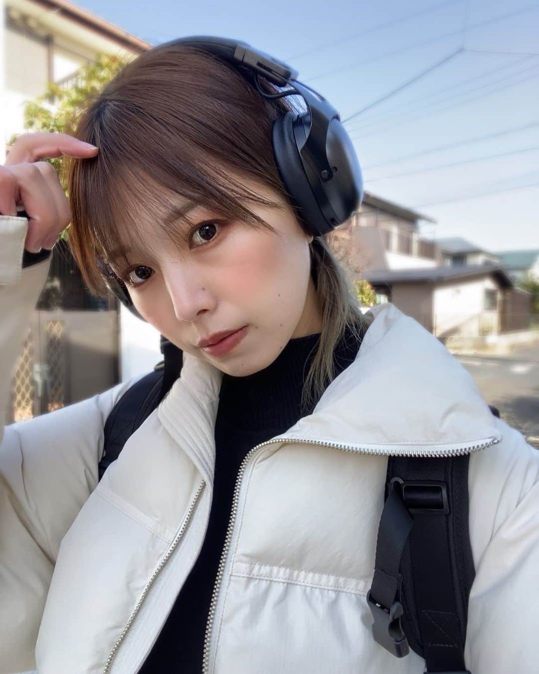 原あやののインスタグラム：「お知らせ🌸  3/29（水）〜4/2（日） 朗読劇「meaning ~また会いたいから、さようなら~」 at.上野ストアハウス  エイドリアンブルース役で出演します🍤  はらのオリジナル楽曲「meaning」がモチーフになり、お話を書き下ろして頂きました！ （データフォルダに続く第二弾、わーい）  今日通し稽古してきたんですけど わらって、おどろいて、お？？？って思ってるうちに ジーンとするラストが待ってると思います🌸  meaning創った人間としては わっっっ、うれし！！！！ってなる箇所が随所に散りばめられてるので、みんなも探して、わっ（鳥肌）ってなってほしい笑  わたしは愛すべきエイちゃん目指して残り2回の稽古がんばりまーす！  とってもオススメなので是非見に来て欲しいです☺️  お待ちしておりま〜す！よろしくお願いします！  #朗読劇  #シンガーソングライター#アコギ#ギター#musican#singersongwriter#音楽#邦ロック女子#anime#アニメ好き#ビール#ビール女子#フィルム#film#ウルフカット#ショートカット#燕女子#高身長女子#japanesegirl#instagood .」