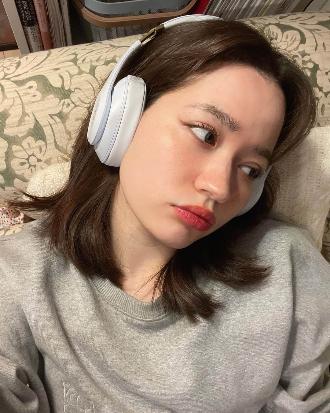 加藤愛里クリスティーナのインスタグラム：「500億年ぶりのアイラインとカラコン。」