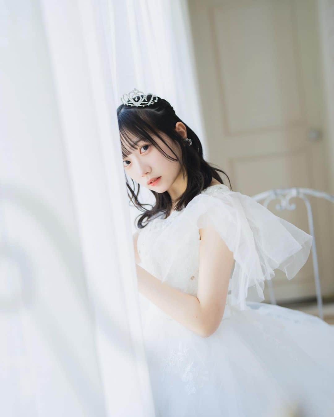 のインスタグラム：「19歳になりました🎂🤍  ラストティーンたのしむよーーー！」