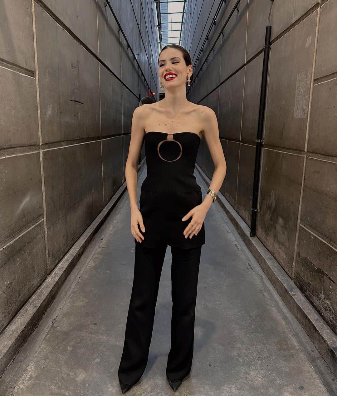 Camila Queirozのインスタグラム：「Na beca para o @conversacombial que foi ao ar sexta feira 💄 Quem viu?」