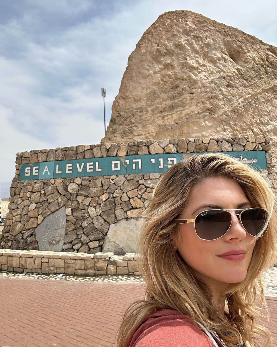 キャサリン・ウィニックさんのインスタグラム写真 - (キャサリン・ウィニックInstagram)「Bucket List..next stop, The Dead Sea in Israel ✨」3月27日 0時49分 - katherynwinnick