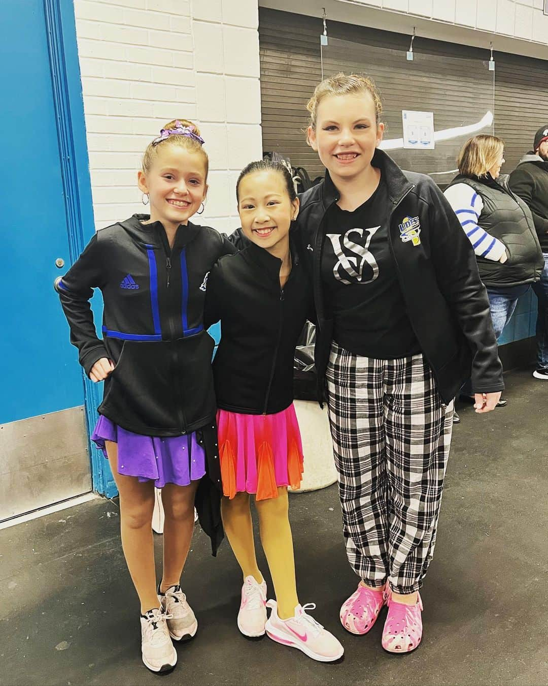 アナスタシア・カヌーシオさんのインスタグラム写真 - (アナスタシア・カヌーシオInstagram)「First competition of the season - ✔️  Coming back from Morris with 12 medals in 16 events! I’m so proud of the hard work our students have put in, and I’m so excited to see what the rest of the season has in store!」3月27日 2時09分 - stasiarose