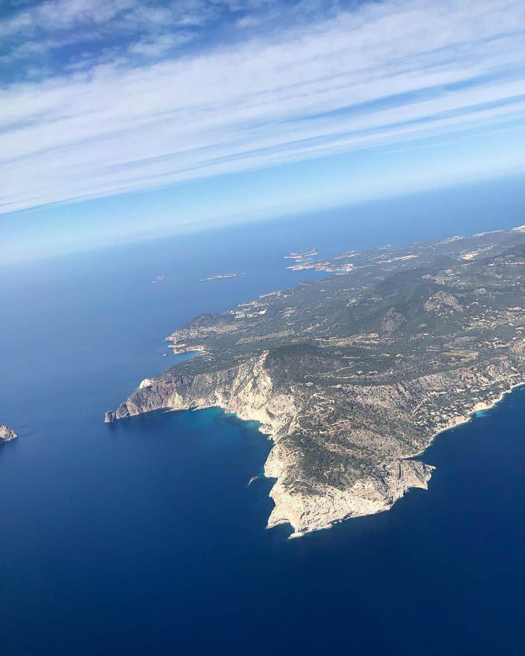 オリヴィエ・ザームさんのインスタグラム写真 - (オリヴィエ・ザームInstagram)「Ibiza’s nature! What a unique and magic place! And people still believe than clubbing there is cool!」3月27日 2時56分 - ozpurple