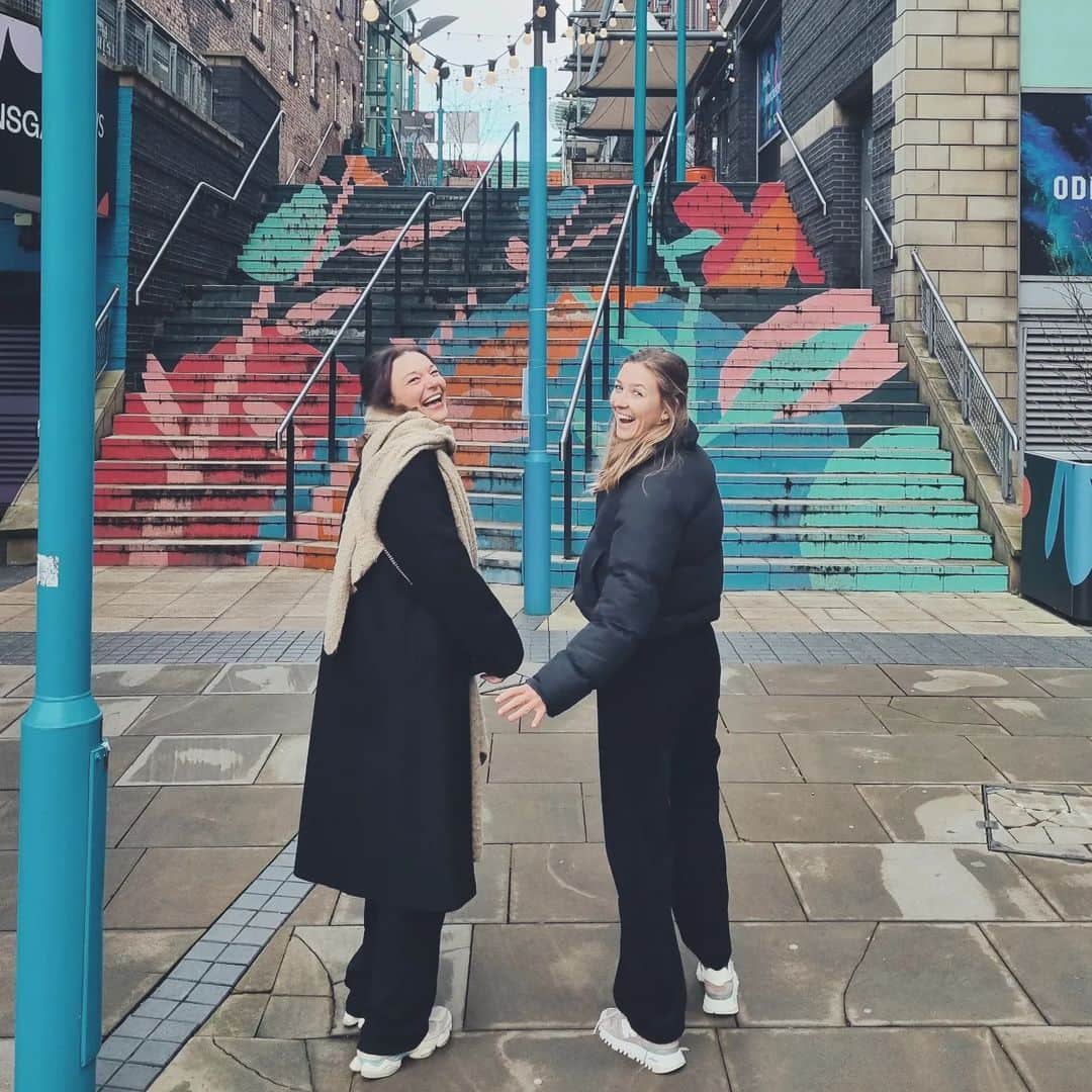Paulien COUCKUYTのインスタグラム：「Last month was all about friends & love (& apparently good food)(and ofcourse working hard on my comeback)! 💕  #photodump #love #blessed」