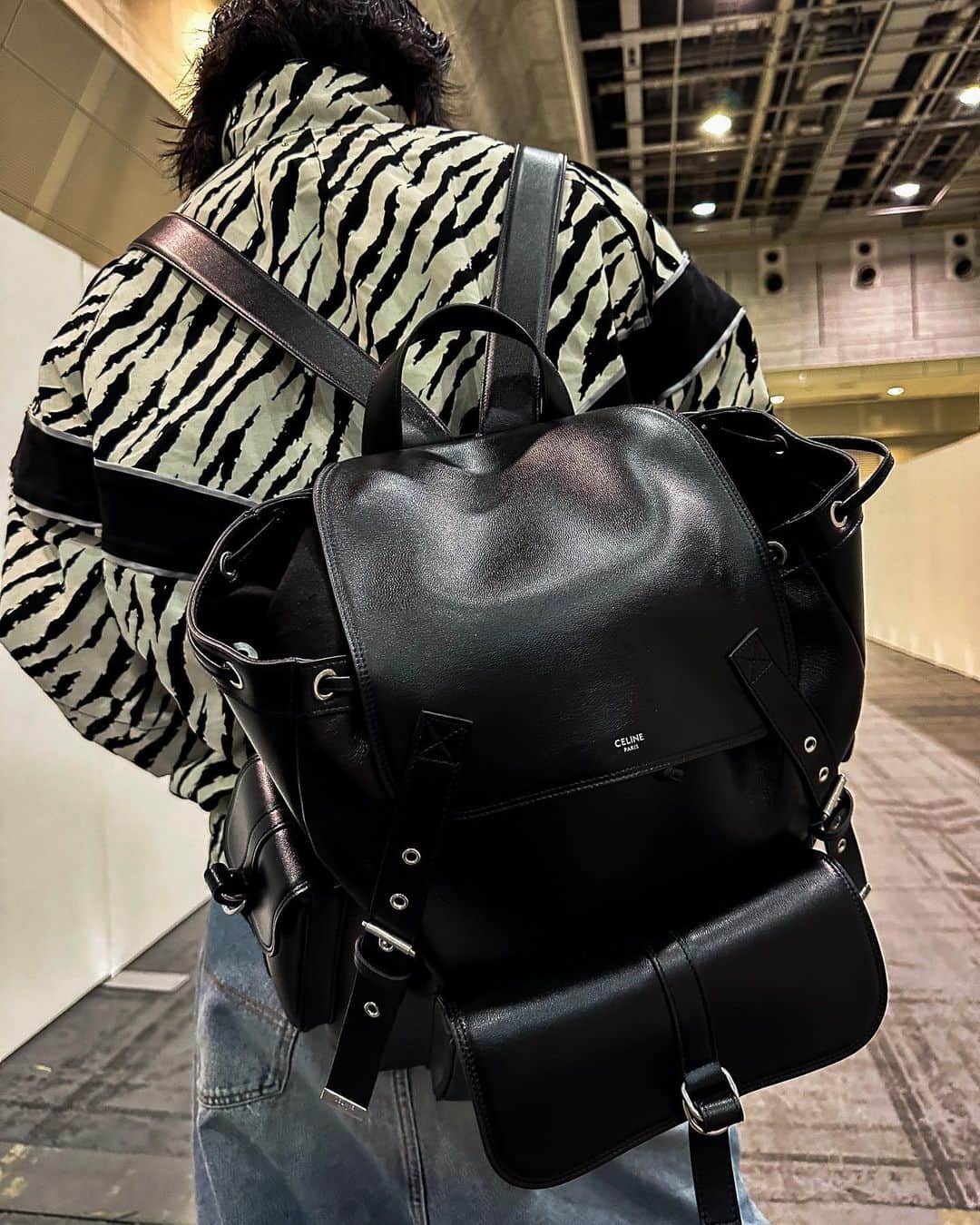 のインスタグラム：「Thanks Special Gift❤︎ @celine #CELINE」