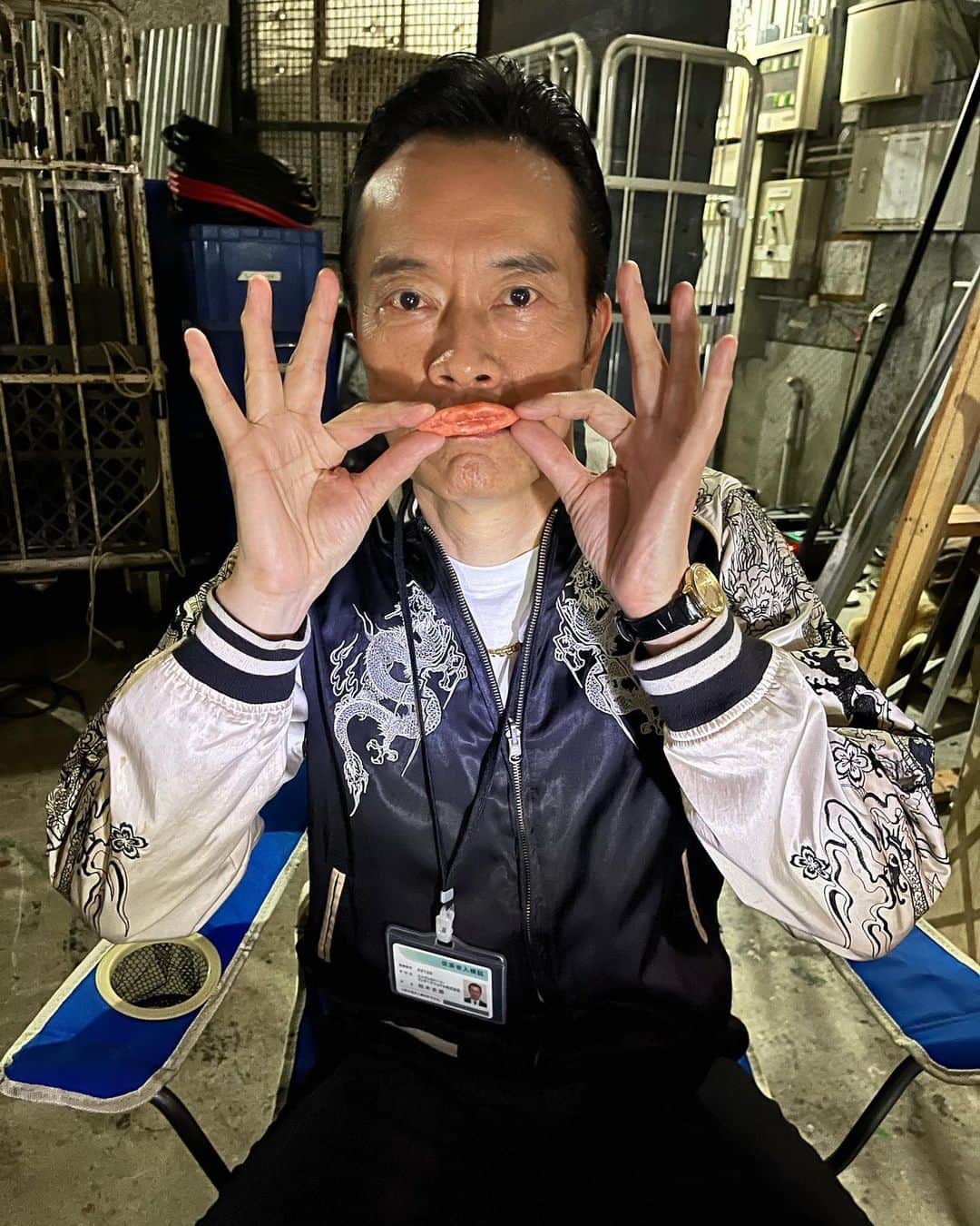遠藤憲一さんのインスタグラム写真 (遠藤憲一Instagram)「ドラマ エンジェルフライト の撮影の時、涼子ちゃんに唇を完全再現して