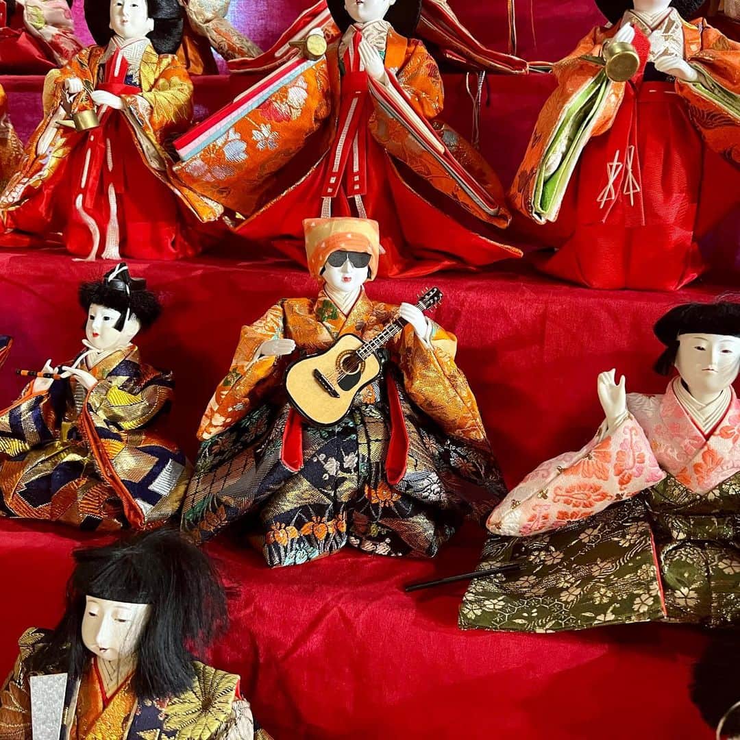日比直博さんのインスタグラム写真 - (日比直博Instagram)「桜大仏🌸  おもしろ雛人形たち。 ウォーリーもいました。  #壷坂寺」3月27日 13時48分 - hibinaohiro0926