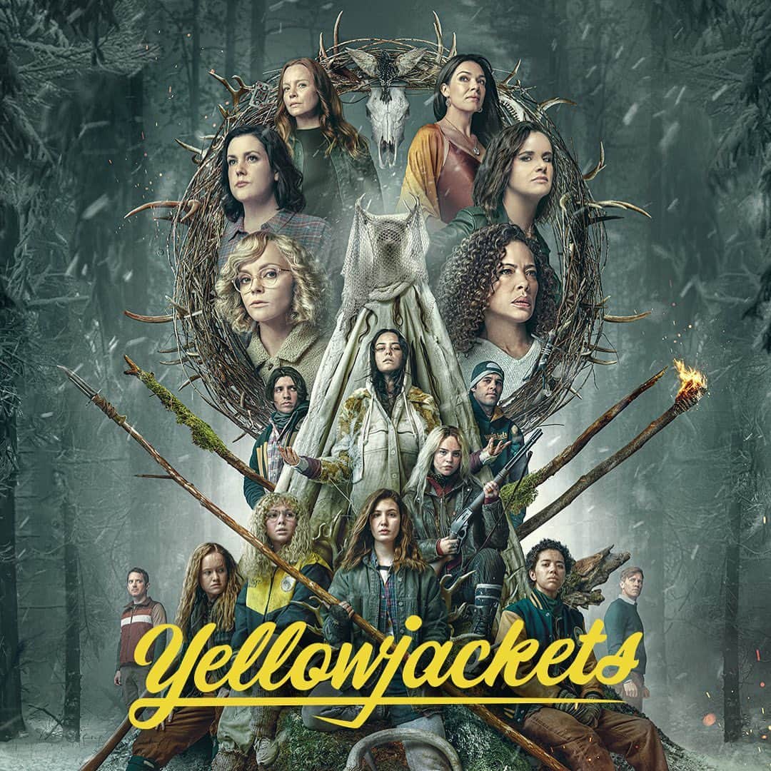 サミー・ハンラティのインスタグラム：「It’s here! @yellowjackets season 2 episode 1 out on @showtime 🐝 #yellowjackets」