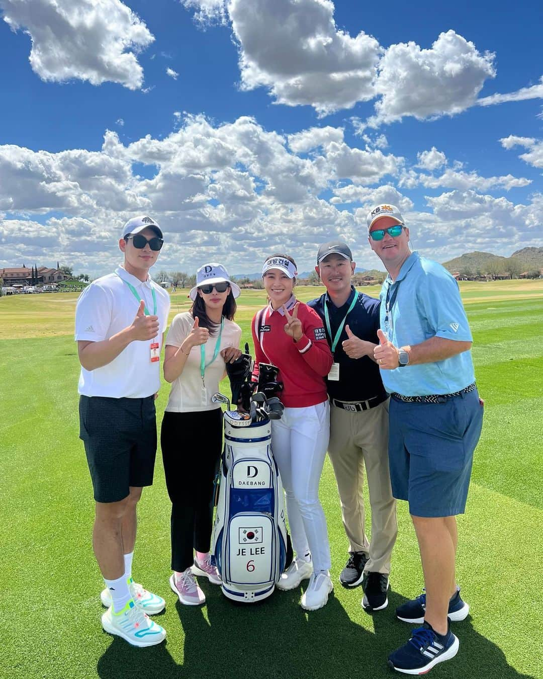 イ・ジョンウン6のインスタグラム：「A perfect team #team6 Thank you💚  @dbwls.p @cheolyuo @brianjung_golfacademy @davidbuhai   모든게 완벽하고 저만 잘하면 되는데😅..  화이팅하겠습니다!  Bye Arizona👋」