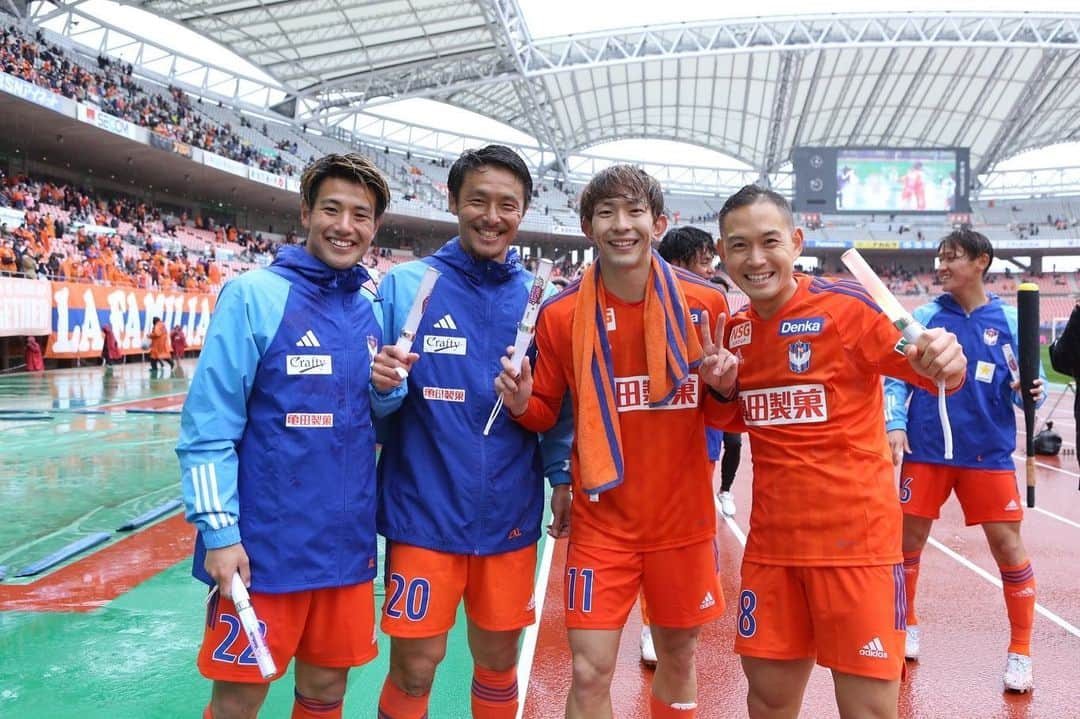 早川史哉さんのインスタグラム写真 - (早川史哉Instagram)「* 🔥🔥🔥  #勝ったら撮る2023 #albirex  #アルビレックス新潟 #笑門来福」3月27日 7時10分 - fumizo_official