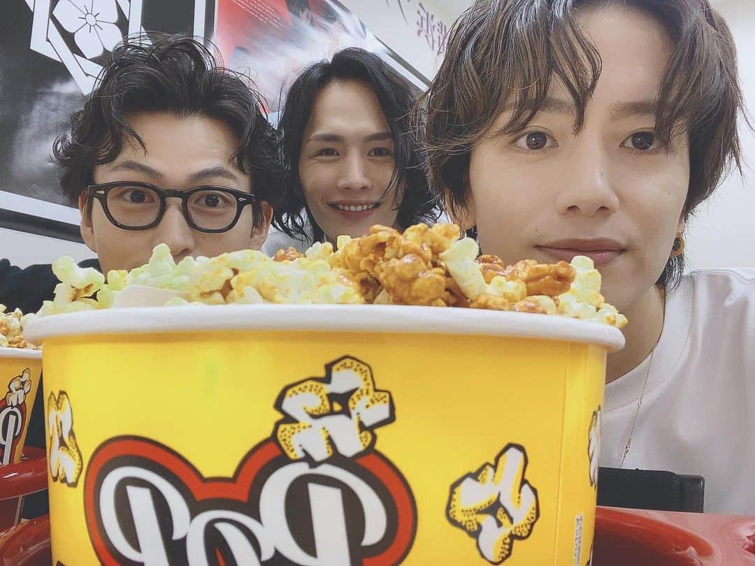 小野健斗さんのインスタグラム写真 - (小野健斗Instagram)「ポップコーン🍿おはよう👍 #仁幕」3月27日 10時49分 - kento_ono