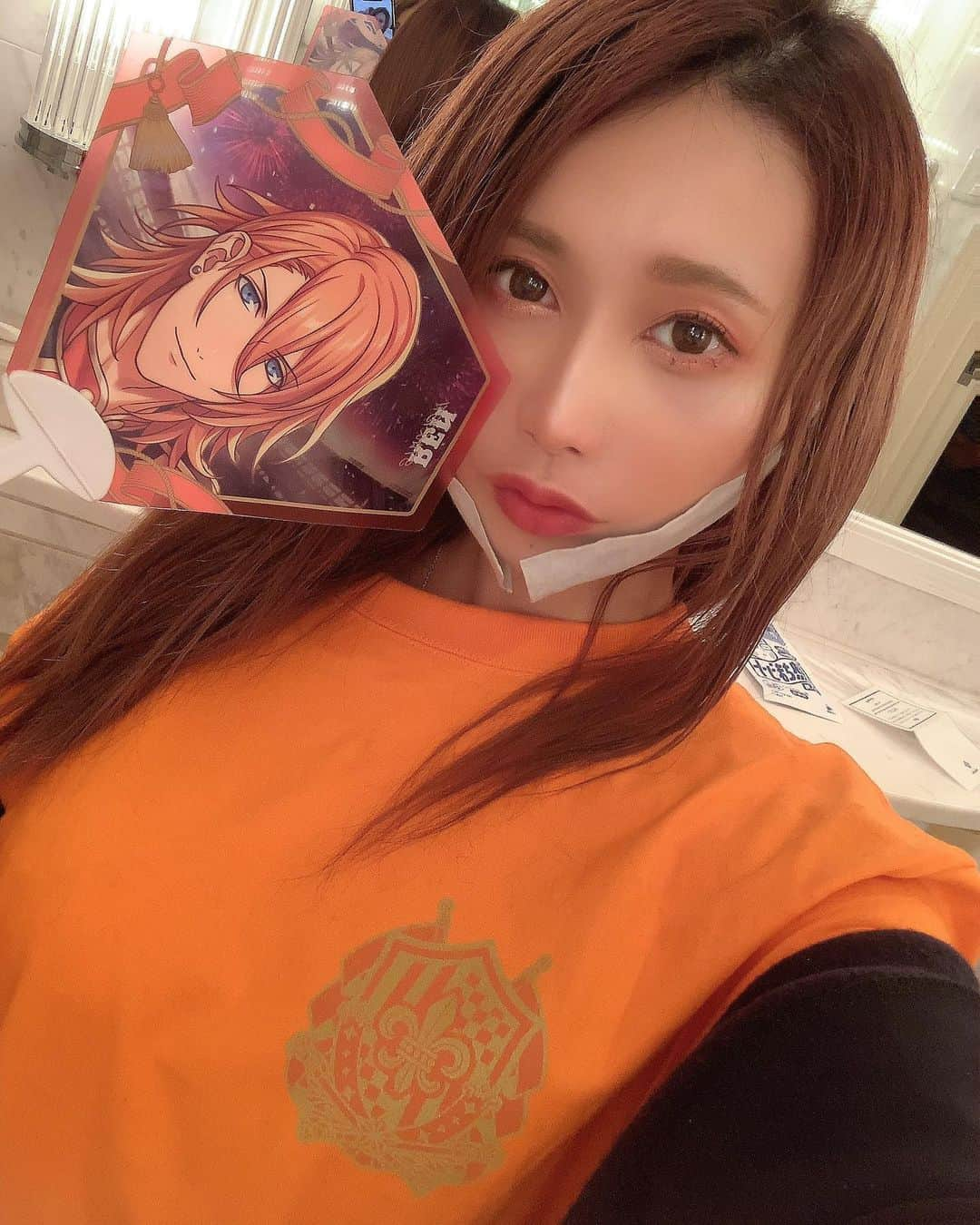 永原なつきのインスタグラム：「ダウンタイム休暇で🧡🧡🧡 推しに会ってきた🧡🧡  広島明日から出勤です！ 少し顔腫れてるけど会いに来てね🧡」