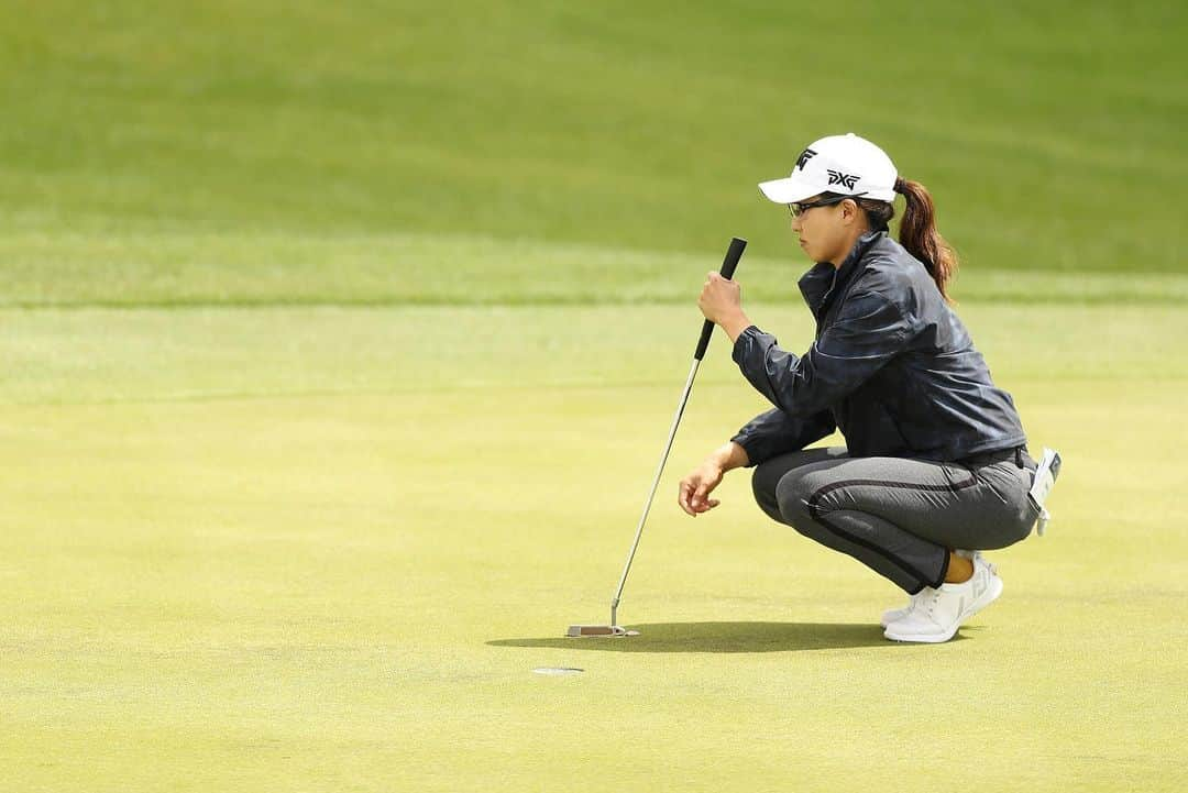 ジェニファー・ソングさんのインスタグラム写真 - (ジェニファー・ソングInstagram)「Great to be back starting the season! The dust is off💥  Thank you  @lpga_tour  @superstitionmountaincc  Ps-no more one handers」3月27日 11時32分 - jennifermsong