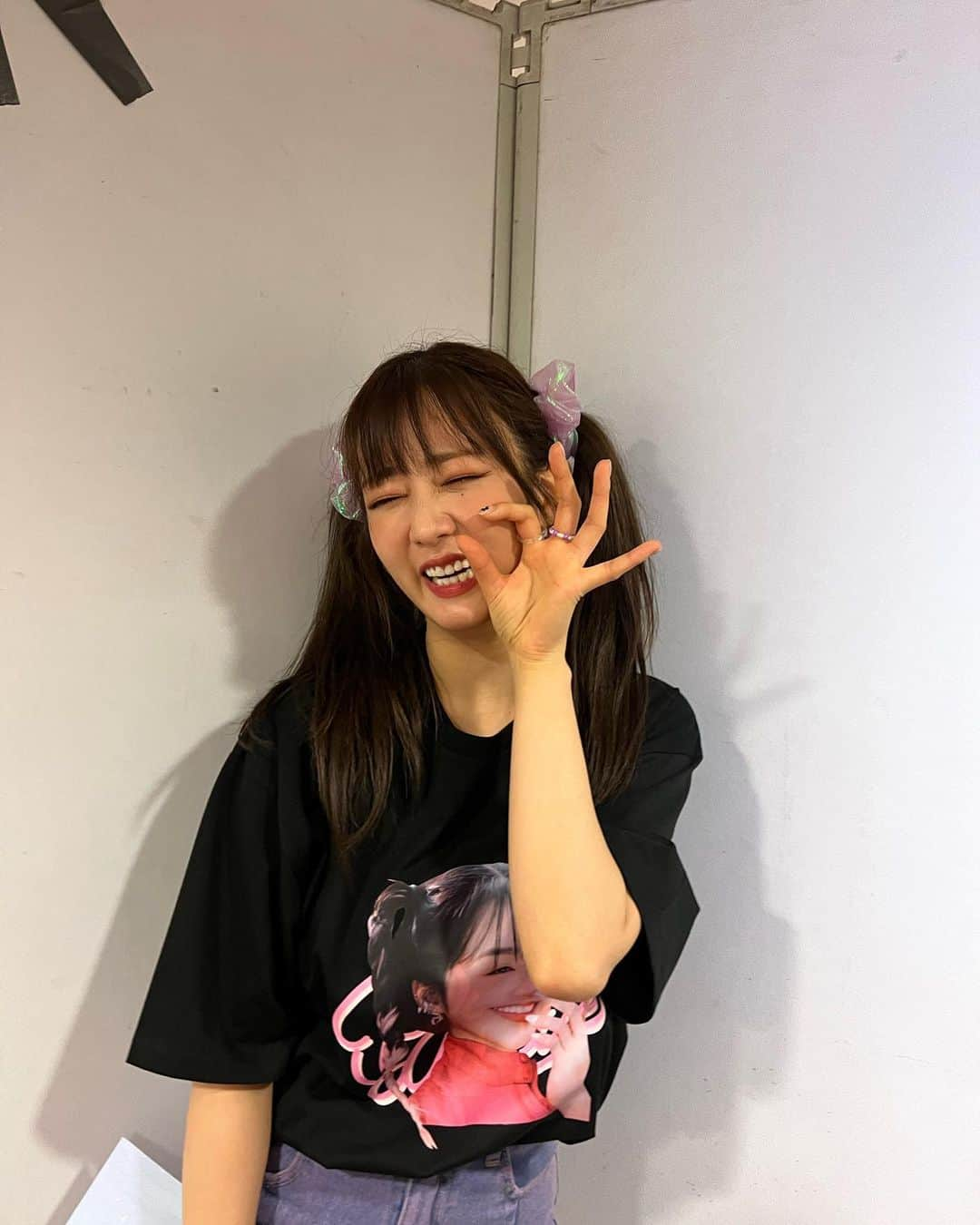 ユン･ボミさんのインスタグラム写真 - (ユン･ボミInstagram)「😀😃😄😁😆 🤍🤍🤍🤍🤍」3月27日 11時33分 - __yoonbomi__