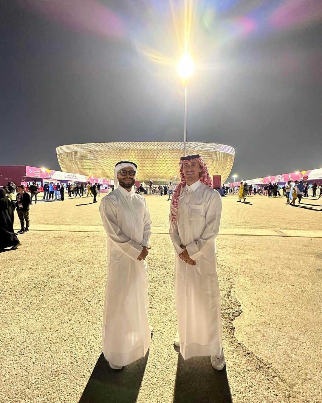ラフィーニャさんのインスタグラム写真 - (ラフィーニャInstagram)「Hoy es el día del Sheik mas grande de Qatar. No tengo palabras para agradecerte por todo. T’estimo molt germà, feliç aniversari 🎉🎁🎉 @muniesa」3月27日 23時55分 - rafalcantara