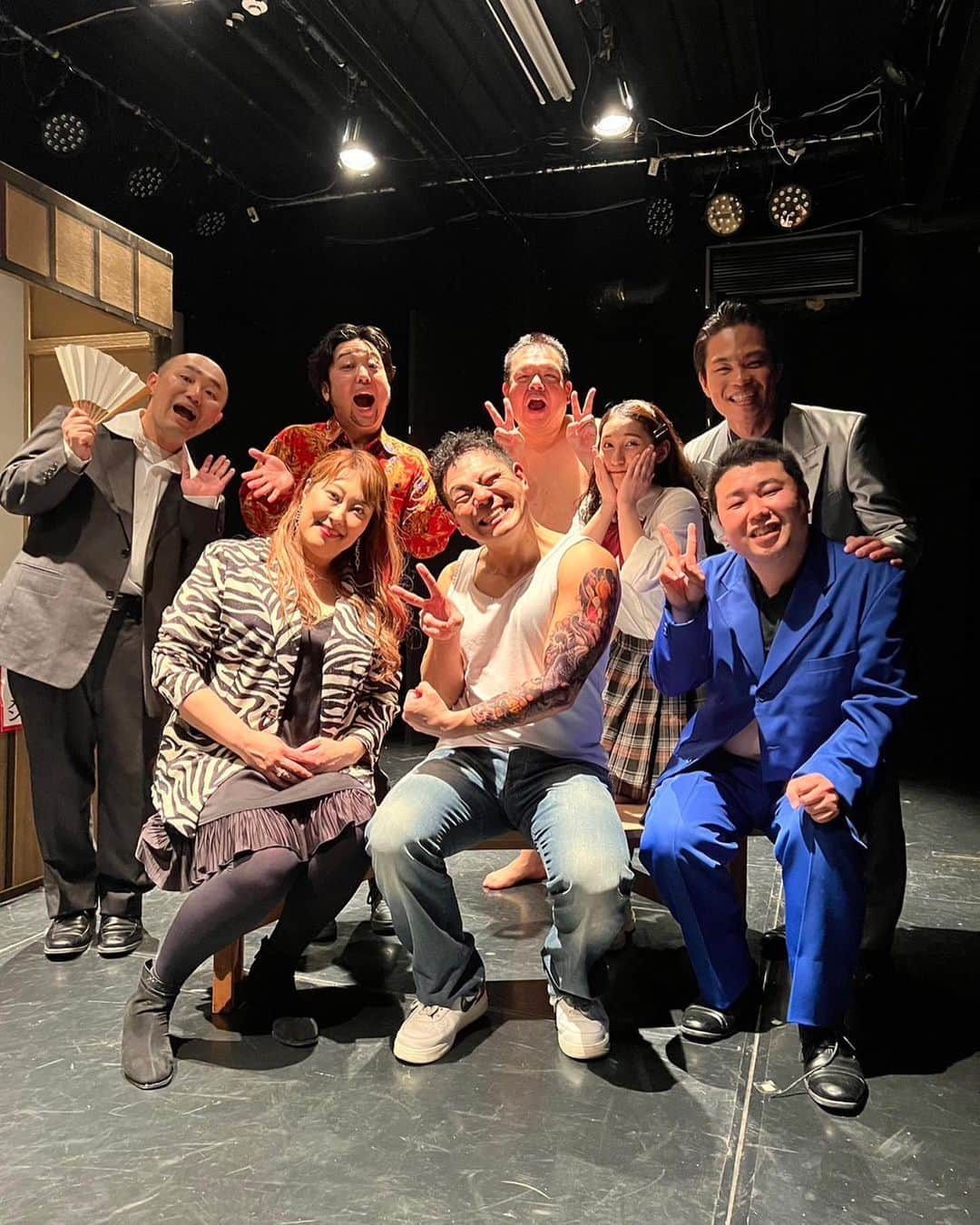 太田芳伸さんのインスタグラム写真 - (太田芳伸Instagram)「今週は ・自分の単独イベント ・しんきげきといっしょ ・鮫ちゃんの初単独イベント そしてNGKの本出番＋前説で 最高に楽しい１週間でした〜！！  確実にこの１週間で 僕のお笑い能力と演技力が 上がったはず！！！  どれか見に来て下さった方ーーー！ 本当にありがとうございました🙇  #よしもと新喜劇 #新喜劇 #太田芳伸 #カバ #岩崎タツキ #佐藤美優 #佑希梨奈 #今別府直之 #清水啓之 #入澤弘喜 #玉置洋行 #けんたくん #烏川耕一 #瀧見信行 #新名徹郎 #レイチェル #森田まりこ #鮫島幸恵 #伊丹祐貴 #高井俊彦 #吉田ヒロ #はじめ #安尾信乃助 #諸見里大介 #服部ひで子 #セカンドシアター #zazahouse #ngk」3月27日 22時56分 - yoshinobuota