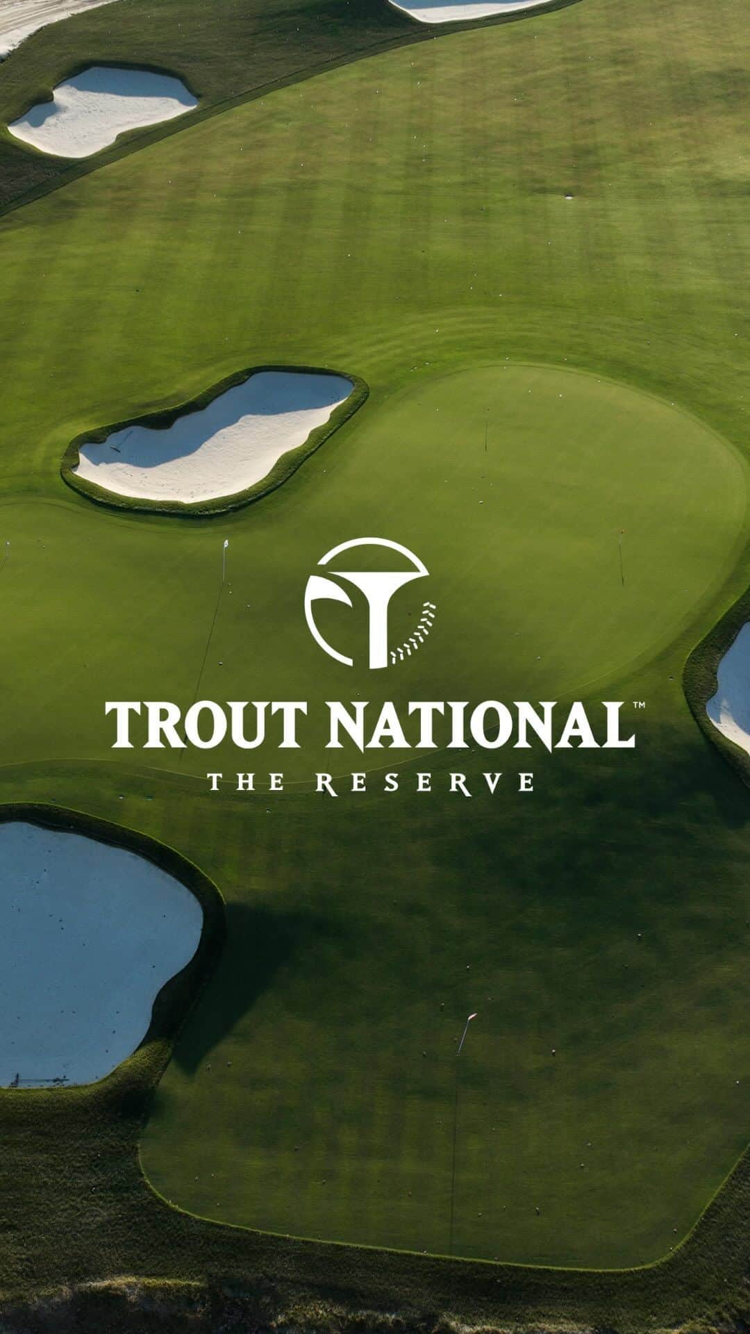 マイク・トラウトのインスタグラム：「We promised you all a big announcement and here it is! Golf has always been a huge part of my life so we are excited to be able to make a longtime dream of mine a reality, with none other than @tigerwoods and @tgr.design. We can’t wait to share more updates with you as we create Trout National - The Reserve.」