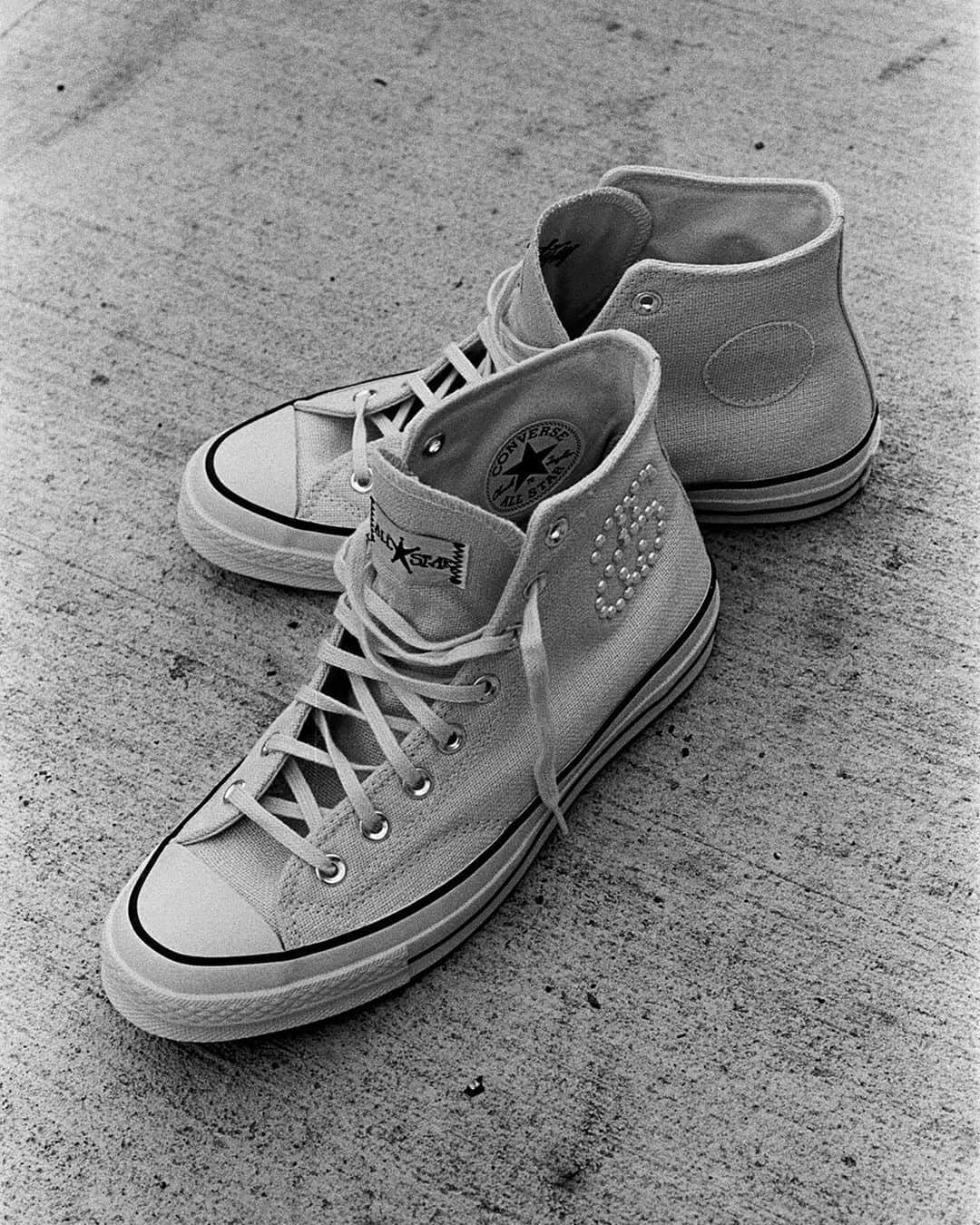 converseのインスタグラム：「The newest Converse x @stussy Chuck 70 is dropping in and bringing the 90’s vibes with a mash-up of raw hemp and pearl studded double S logos.  Available March 30 on Converse.com.」